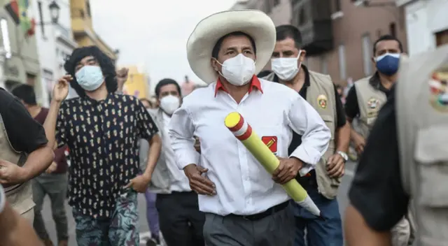 Congresistas colombianos exigen a su Gobierno reconocer a Pedro Castillo como presidente.
