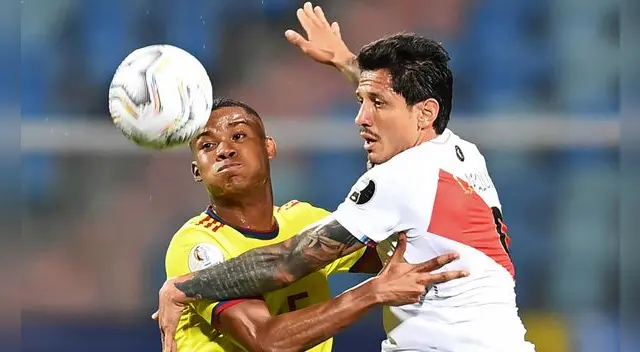 Perú no la pasó bien ante Brasil y fue goleado 4-0 en su debut