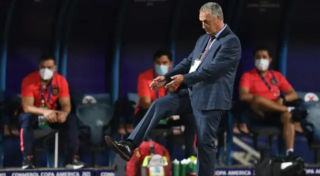 Gustavo Alfaro lamentó el empate ante la Selección Peruana en la Copa América 2021. Gustavo Alfaro lamentó el empate ante la Selección Peruana en la Copa América 2021.