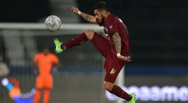 Júnior Moreno: "Perú tiene grandes futbolistas línea por línea"