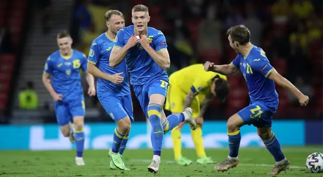 Ucrania venció a Suecia en la prórroga y clasificó a cuartos de la Eurocopa Ucrania venció a Suecia en la prórroga y clasificó a cuartos de la Eurocopa