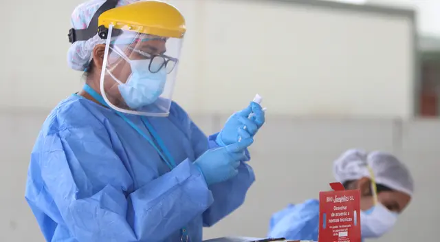 El ministro de Salud se pronunció en la vacunación de niños y maestros