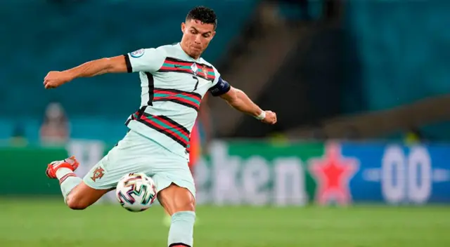 Cristiano Ronaldo seguirá en la Juventus. Cristiano Ronaldo seguirá en la Juventus.