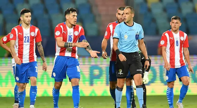 Gustavo Gómez molesto con arbitraje del uruguayo Esteban Ostojich Gustavo Gómez molesto con arbitraje del uruguayo Esteban Ostojich