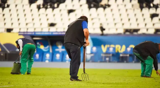 El gramado en Río de Janeiro está en malas condiciones para el Perú vs. Brasil.