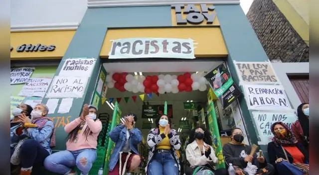 Activistas llegaron hasta la sede de Tai Loy en Barranco a protestar.