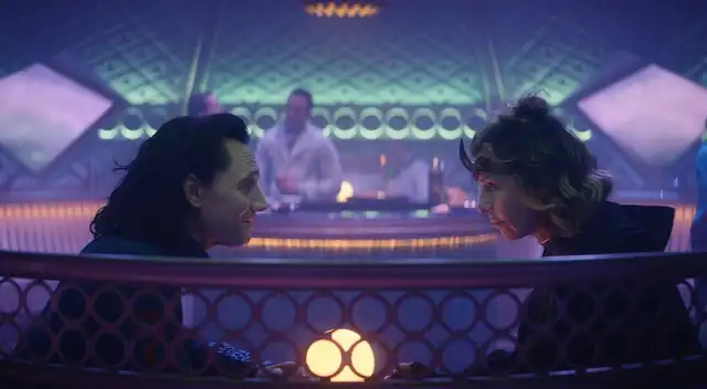 Loki pasa por una peculiar etapa en la nueva serie de Disney+.