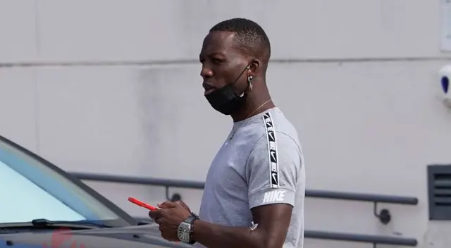Luis Advíncula quiere continuar su carrera en Boca Juniors.
