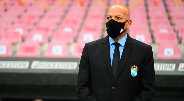 Roberto Mosquera resalta que Sporting Cristal es un equipo con carácter Roberto Mosquera resalta que Sporting Cristal es un equipo con carácter