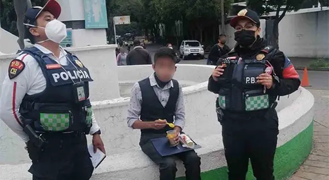 El menor de edad fue abandonado por su grupo de "amigos" con los que se dirigía al museo