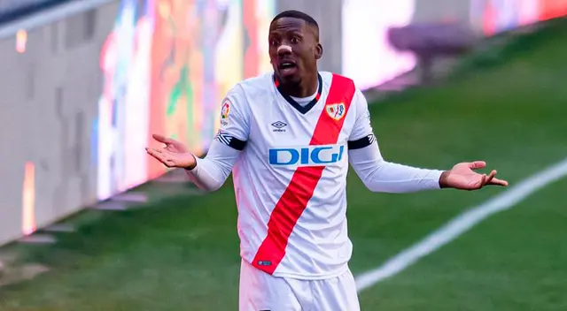 Luis Advíncula sigue entrenando en Rayo Vallecano Luis Advíncula sigue entrenando en Rayo Vallecano
