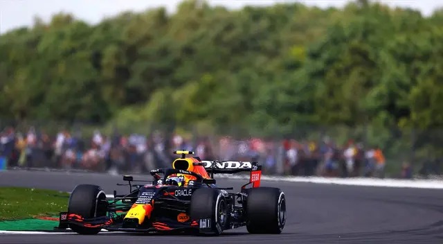 Checo logró remomtar pero finalizó en el puesto 16