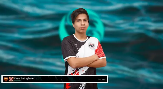 Yadomi comenzó su carrera profesional en Infamous Young