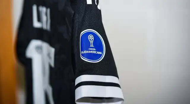 Sporting Cristal jugará hoy con la camiseta alterna ante Arsenal - FOTO Sporting Cristal jugará hoy con la camiseta alterna ante Arsenal - FOTO