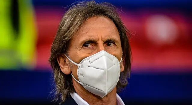 Ricardo Gareca consideró que nunca estuvo de acuerdo con la llegada del VAR al fútbol.