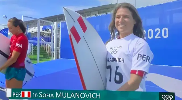 Sofía Mulánovich compitió con Carissa Moore en Tokio 2020