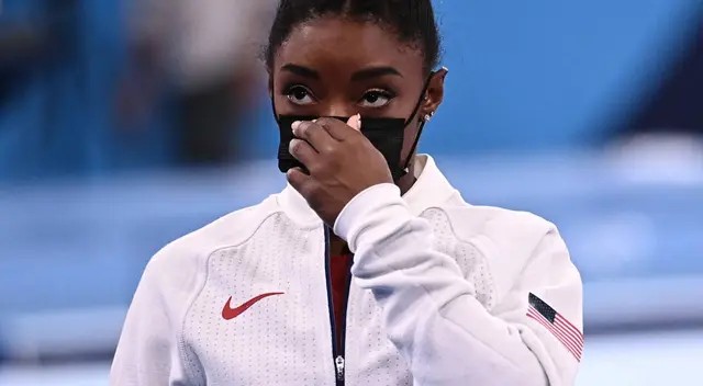 Simone Biles quedó fuera de la final olímpica por equipos