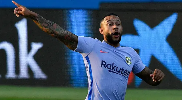 Depay en Barcelona y primer gol Depay en Barcelona y primer gol