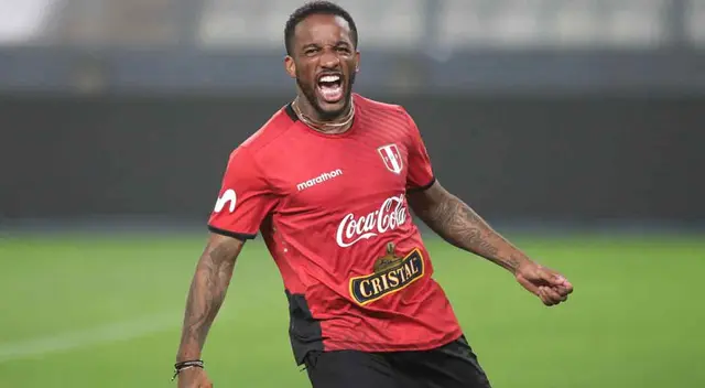 Jefferson Farfán adjuntó una foto de uno de los momentos gloriosos del fútbol peruano Jefferson Farfán adjuntó una foto de uno de los momentos gloriosos del fútbol peruano