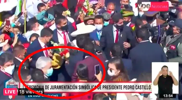 Sebastián Piñera y Verónika Mendoza asistieron a la juramentación de Pedro Castillo.