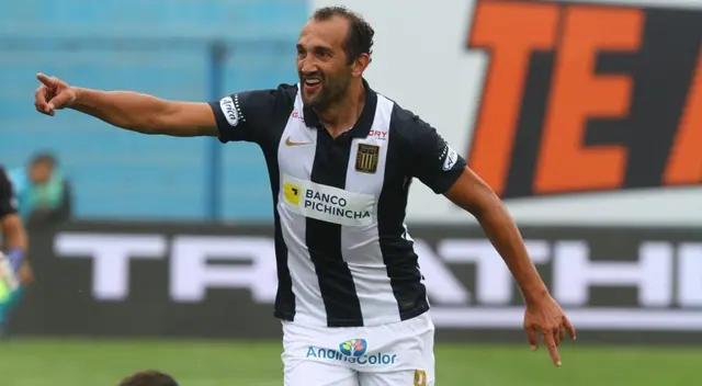 Hernán Barcos ha marcado hasta la fecha tres goles en Alianza Lima. Hernán Barcos ha marcado hasta la fecha tres goles en Alianza Lima.