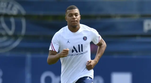 Kylian Mbappé luce feliz en la pretemporada del PSG. Kylian Mbappé luce feliz en la pretemporada del PSG.