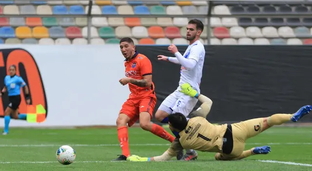 Silva se lleva a Barrios y define con categoría.