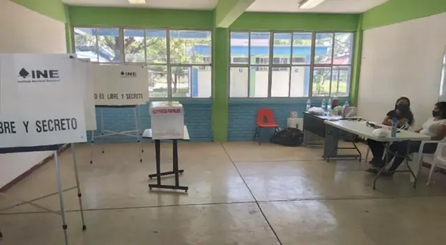 Algunas casillas se mostraban con poca afluencia de votantes Algunas casillas se mostraban con poca afluencia de votantes