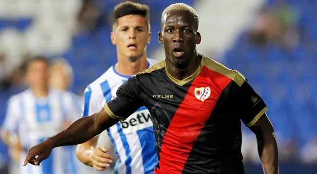 Luis Advíncula fichó por Boca Juniors Luis Advíncula fichó por Boca Juniors