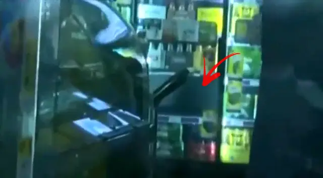 Delincuentes entran a robar a Tambo y solo se llevan cervezas de una sola marca Delincuentes entran a robar a Tambo y solo se llevan cervezas de una sola marca