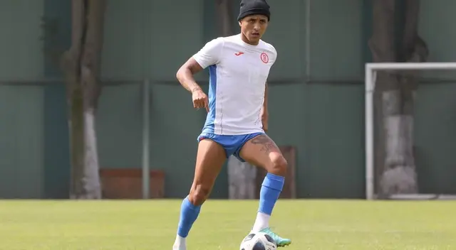 Cruz Azul saludó el retorno de Yotún y destacó su Cruz Azul saludó el retorno de Yotún y destacó su