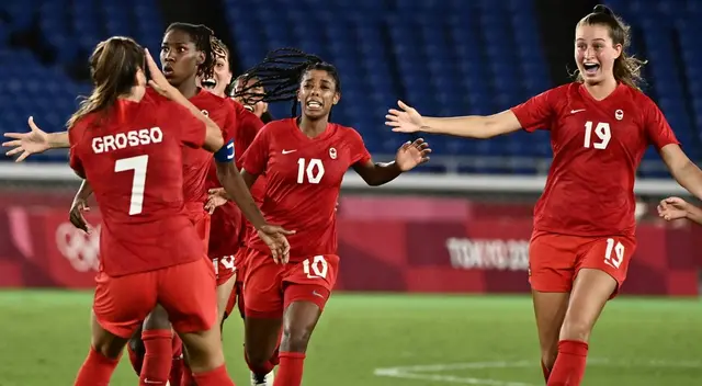 Canadá gana el oro olímpico tras vencer en los penales a Suecia