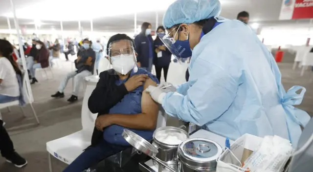 Trabajadores tendrán licencia laboral para vacunarse