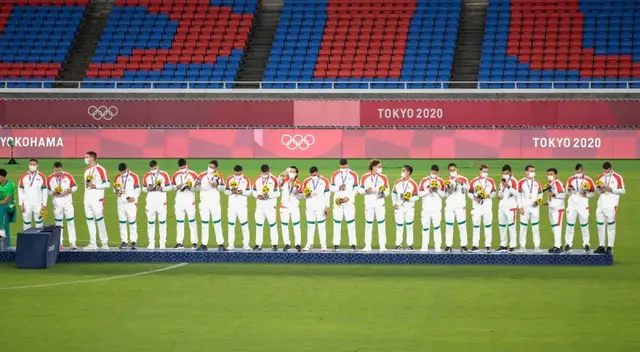 Equipo mexicano de futbol recibe su medalla de bronce en JJOO
