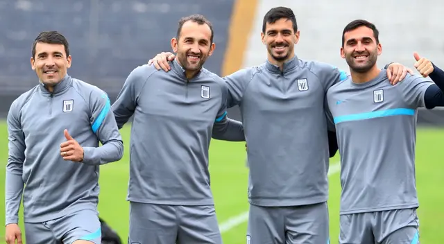 Edgar Benítez es ahora titular y clave en el esquema de Alianza Lima Edgar Benítez es ahora titular y clave en el esquema de Alianza Lima