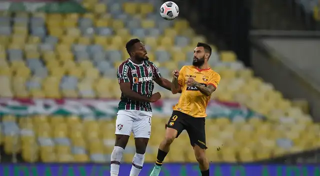 Fluminense empató 2 a 2 con Barcelona SC