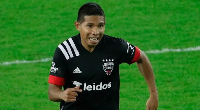 Edison Flores regresó a los campos de juego Edison Flores regresó a los campos de juego