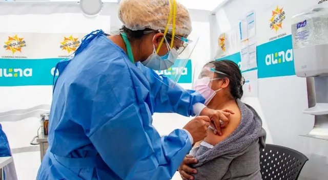 Minsa informa que se vencieron 882 dosis de vacunas Pfizer contra la COVID-19 Minsa informa que se vencieron 882 dosis de vacunas Pfizer contra la COVID-19