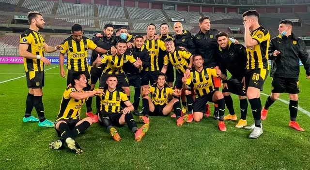 Peñarol percibirá más de 3 millones de dólares si elimina a Cristal de la Sudamericana Peñarol percibirá más de 3 millones de dólares si elimina a Cristal de la Sudamericana
