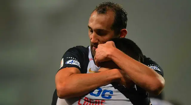 Alianza Lima venció 2-1 a Universitario en un vibrante partido
