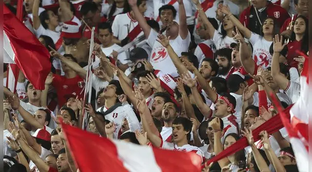 FPF solicitó el aforo del 33% del estadio Nacional que equivale a más de 15 mil hinchas. FPF solicitó el aforo del 33% del estadio Nacional que equivale a más de 15 mil hinchas.