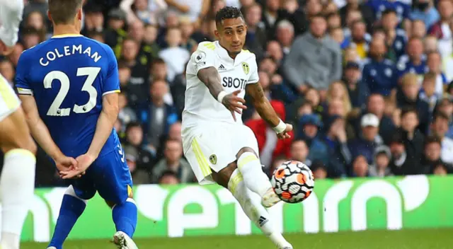 Leeds no pudo en casa y empató 2-2 por Premier League