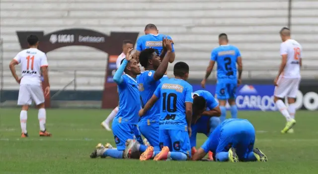 Binacional se reencontró con la victoria y goleó a Ayacucho FC Binacional se reencontró con la victoria y goleó a Ayacucho FC
