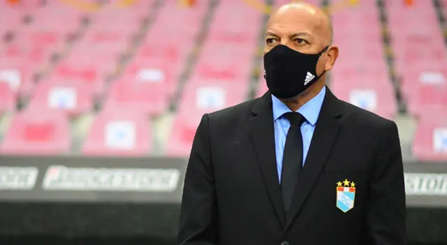 Roberto Mosquera habló sobre Sporting Cristal Roberto Mosquera habló sobre Sporting Cristal