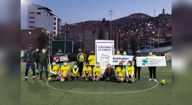Fútbol Femenino programa Liderando la Cancha Fútbol Femenino programa Liderando la Cancha