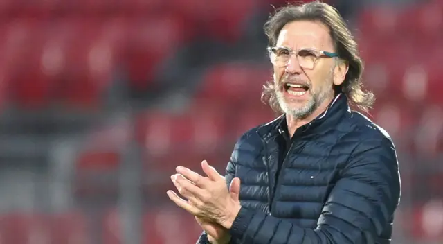 Ricardo Gareca felicitó a sus jugadores Ricardo Gareca felicitó a sus jugadores