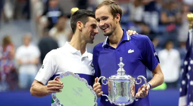 Novak Djokovic y Daniil Medvedev