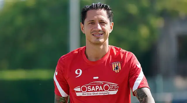 Gianluca Lapadula regresó a los entrenamientos con Benevento