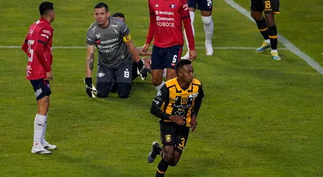 Strongest venció 3 a 0 a Jorge Wilstermann