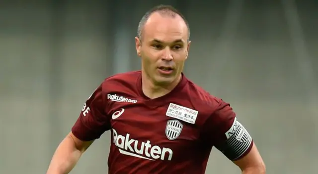 Andrés Iniesta tiene claro que Xavi debería tener una oportunidad en Barcelona. Andrés Iniesta tiene claro que Xavi debería tener una oportunidad en Barcelona.